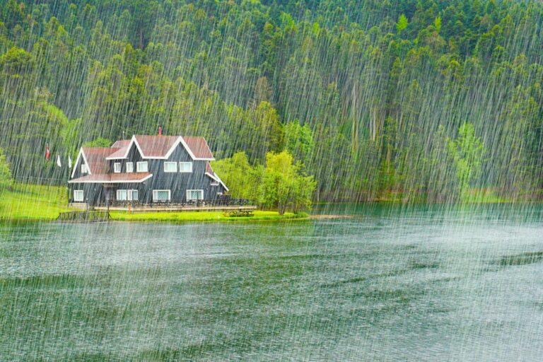 Weatherproofing your garage door