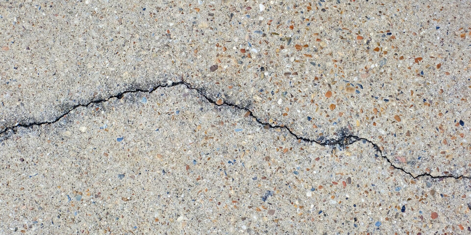 garage floor cracks